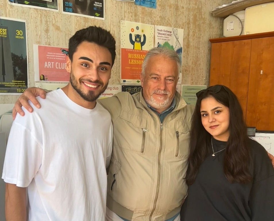 Mr.Akcaer visited Volunteers supported by S&G supported in Komotini.